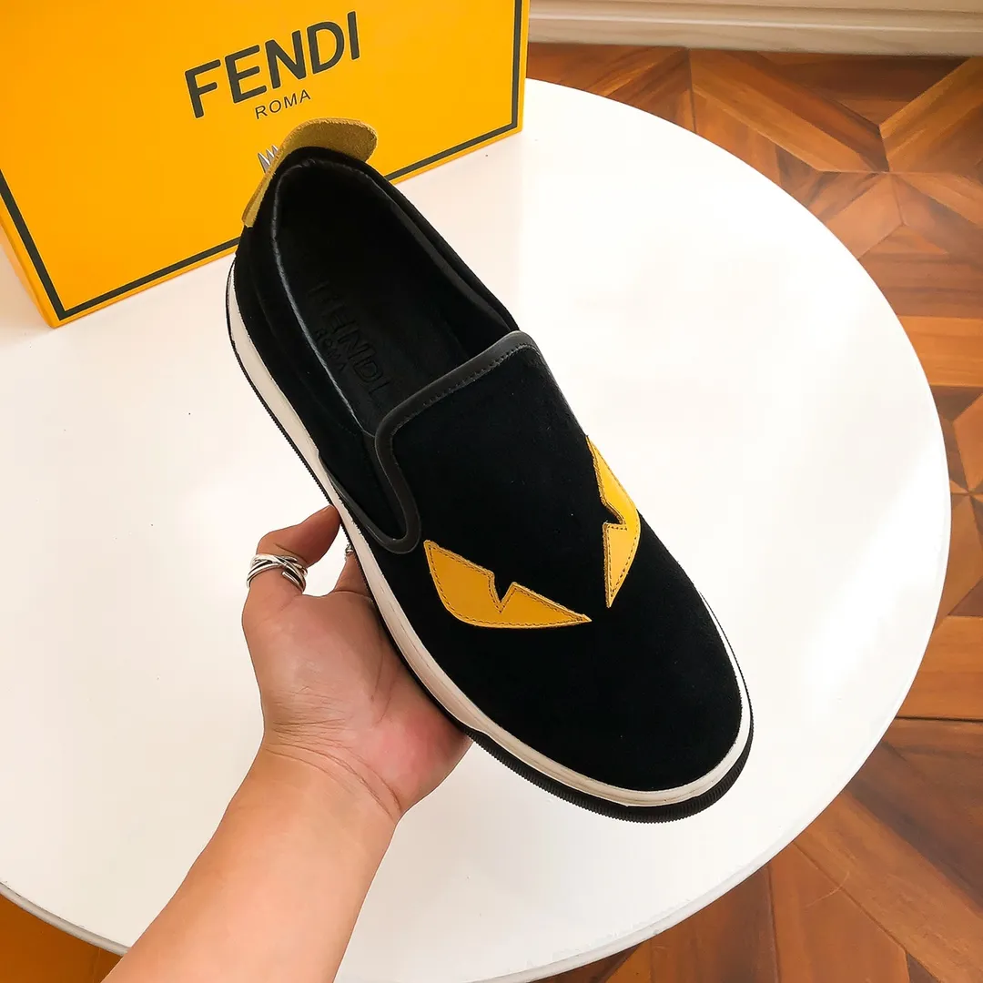 Factory price: 380💰 FENDI* Fendi Classic Shoe Series F Family Little Monster The upper is made of high-quality frosted cowhide, the sheepskin lining is soft and comfortable, the open-molded outsole is a versatile fashion men's shoe, size 38-44